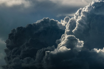 Фотография к новости: Жителям пяти городов синоптики рекомендуют меньше гулять в воскресенье