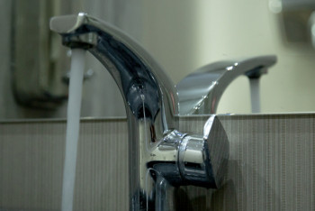 Мутная вода в Астане: коммунальщики объяснили причину