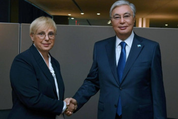 Фотография к новости: Токаев пригласил президента Словении на Астанинский международный форум