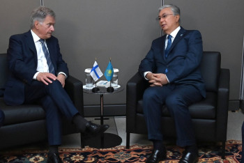 Фотография к новости: Токаев встретился с президентом Финляндии