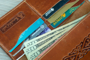 Пересмотреть зарплаты членов совета директоров нацкомпаний предложил депутат