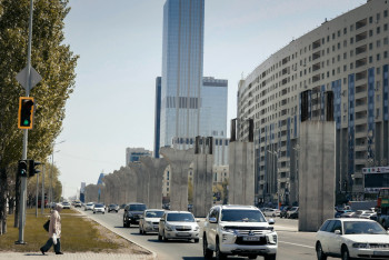 Импорт легковых авто в Казахстан принёс в 2,6 раза больше налогов в этом году