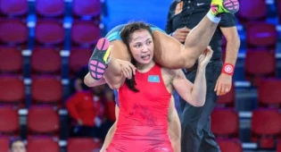 Казахстанка вышла в полуфинал чемпионата мира по борьбе