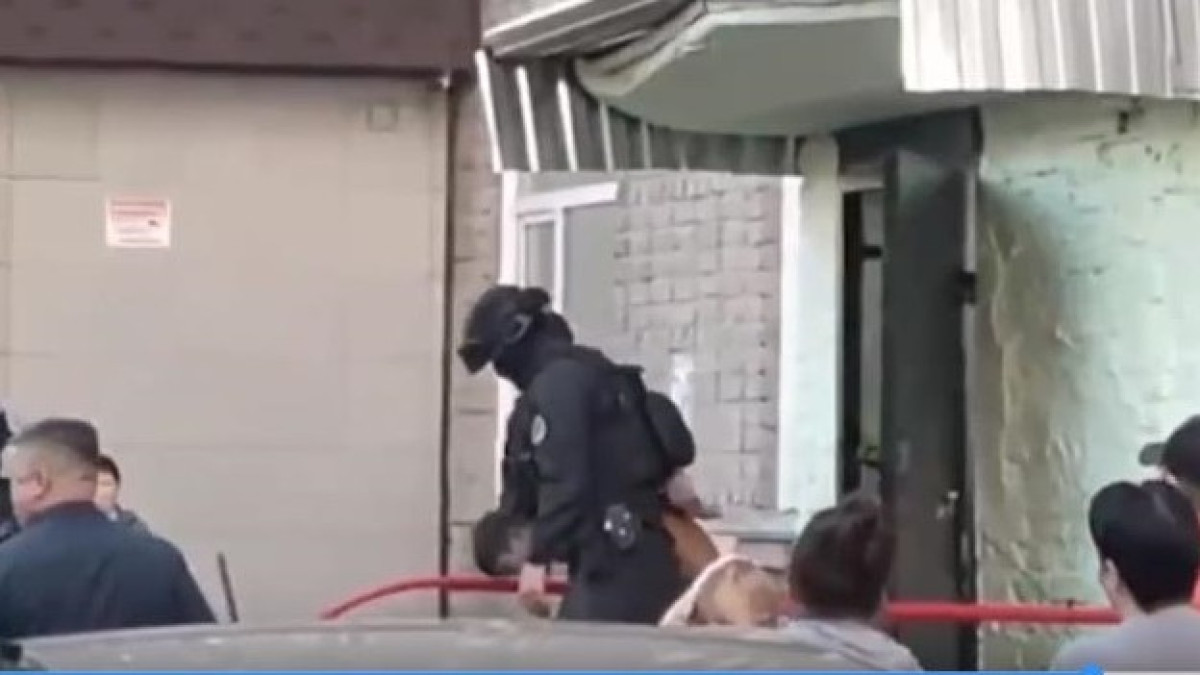 скриншот с видео