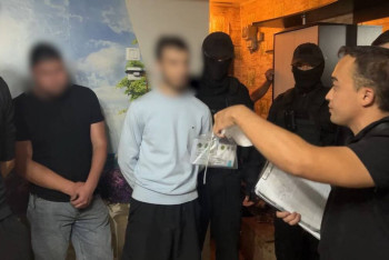 Мошенники выманивали деньги у казахстанцев и переводили в криптовалюту