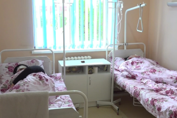 Фотография к новости: Пинали, пока я не потерял сознание - избитый врач Талгарской больницы