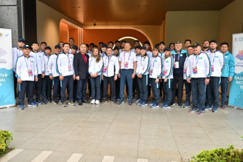 Министр туризма и спорта РК посетил атлетическую деревню в Ханчжоу