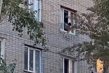 К общественным работам приговорили жителя СКО, грозившего выбросить дочь из окна