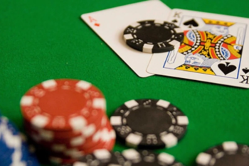 Услуги в сфере азартных игр сократились почти на 40% в Казахстане