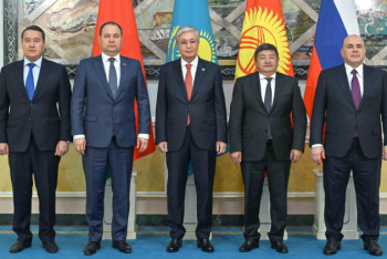 Фотография к новости: Токаев встретился с главами правительств России, Беларуси и Кыргызстана