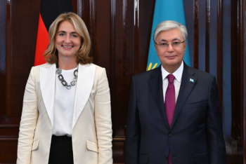 Фотография к новости: Токаеву рассказали о строительстве химического завода по производству цианида натрия