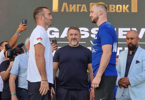 Фотография к новости: Топовый боксёр отказался пожимать руку друга Головкина перед боем