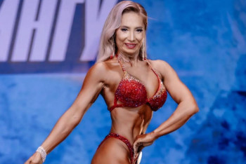 "Не хожу по тоям": многодетная мама из Уральска занимается бодибилдингом