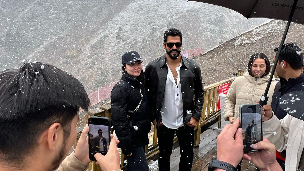 instagram.com/burakozcivit