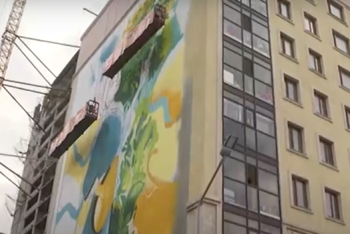 Фотография к новости: Более 30 муралов украсят многоэтажки Астаны