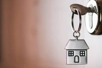 Порядка 233 тысячи казахстанцев исключат из очереди на жильё