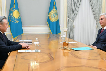 Фотография к новости: Токаев выслушал мнение ветерана труда о развитии Казахстана