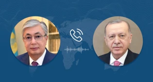Состоялся телефонный разговор между президентами Казахстана и Турции