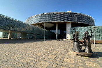 Фотография к новости: Астанчане возмущены строительством кинотеатра возле Дворца школьников