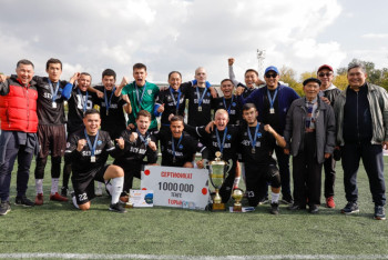 Фотография к новости: Турнир по мини-футболу памяти Бердибека Сапарбаева состоялся в Усть-Каменогорске