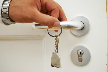 Почти 500 человек сняли с очереди на жильё в Павлодаре