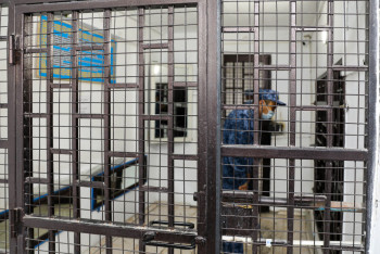 Изнасилование трёхлетних сестёр в Алматинской области: задержана жена подозреваемого