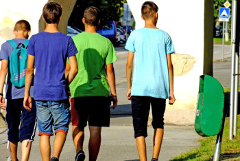 Подростки издевались над детьми на заброшенной стройке в ЗКО