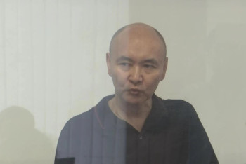 Обвиняемый в коррупции экс-аким Актюбинской области объявил голодовку