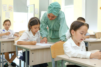 Фотография к новости: Равный доступ и индивидуальный подход: как повышают компетенции учителей в Казахстане