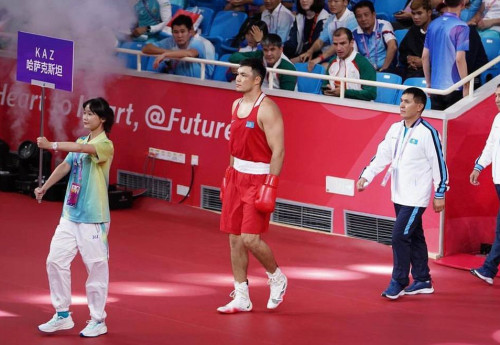 Фотография к новости: Камшыбек Кункабаев остановился в шаге от "золота" на Азиаде