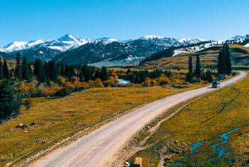 Фотография к новости: Казахстан вновь поднял вопрос об упрощении для туристов пересечения границы с Кыргызстаном