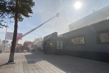 Пожар в здании Дворца спорта произошёл в Караганде