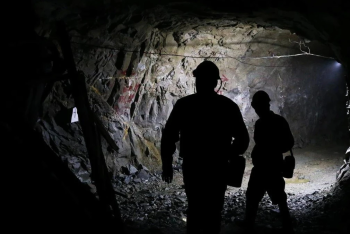 На поверхность извлекли второго проходчика на руднике в ВКО