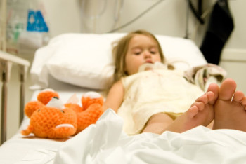 Трёхлетний ребёнок ошпарился бульоном в детсаду Уральска