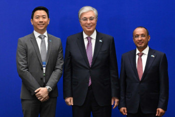 Фотография к новости: Токаев пригласил "дочку" G42  к партнёрству с Институтом ИИ при Назарбаев Университете