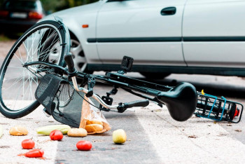 Велосипедиста насмерть сбили на пешеходном переходе в Караганде