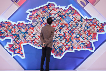 Фотография к новости: Как казашка помогает президенту Узбекистана бороться с бедностью в стране