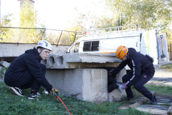Фотография к новости: День спасателя в РК: соревнования для школьников устроили в ВКО