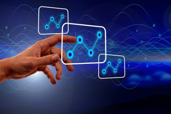 Фотография к новости: Депрофессионализация и возвращение к человеколюбию, или как ChatGPT изменит нас