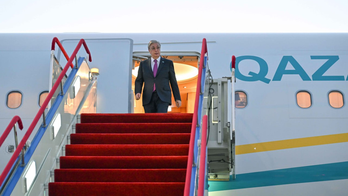Касым-Жомарт Токаев прибыл в Урумчи