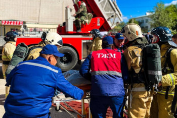 Фотография к новости: Глава государства поздравил спасателей с профессиональным праздником