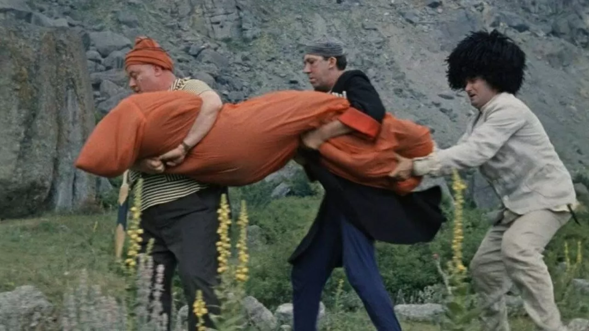 Кадр из фильма "Кавказская пленница"