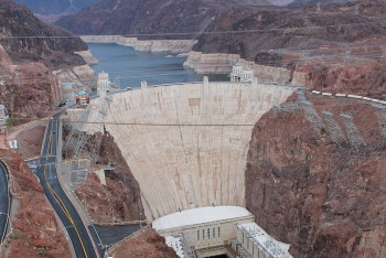 Казахстану предложили 33% Камбаратинской ГЭС-1