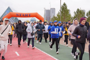 Фотография к новости: Глава ВОЗ  поучаствовал в забеге в Астане и дал советы казахстанцам