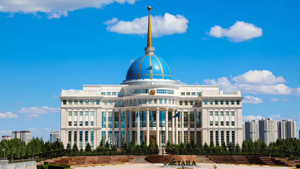 Токаеву доложили о мерах по снижению закредитованности населения