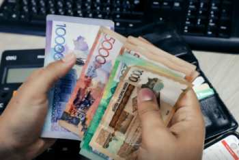 Фотография к новости: "Уйдут в подполье": как может сработать запрет на микрозаймы "до зарплаты"