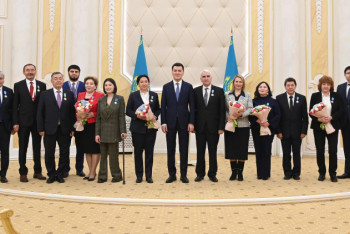 Фотография к новости: Общественникам вручили госнаграды в Астане