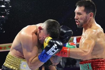 Фотография к новости: Жанибек Алимханулы "похоронил" карьеру непобеждённого боксёра