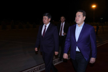 Фотография к новости: Смаилов с рабочей поездкой прибыл в Кыргызстан