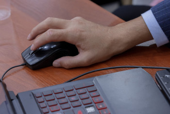 Фотография к новости: Дезинформация угрожает развитию демократических институтов - глава ЮНЕСКО